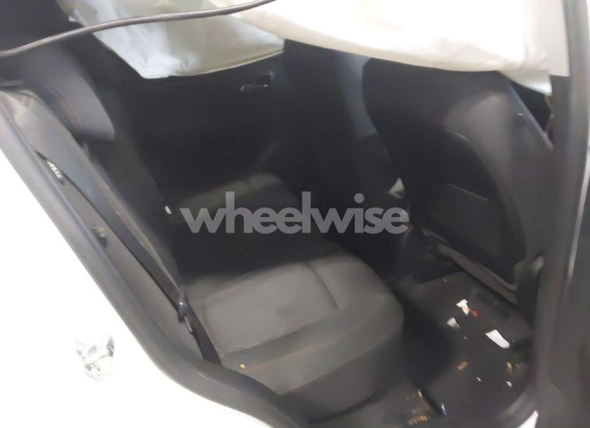 Photo 8 of 2017 Chevrolet Trax LT (VIN 3GNCJPSB8HL147643)