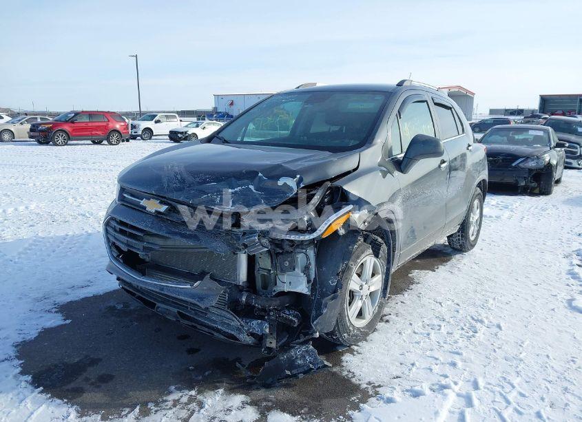 Photo 6 of 2017 Chevrolet Trax LT (VIN 3GNCJPSB8HL274179)