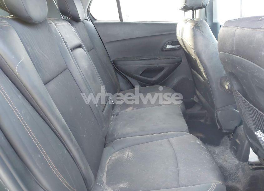 Photo 8 of 2017 Chevrolet Trax LT (VIN 3GNCJPSB8HL274179)