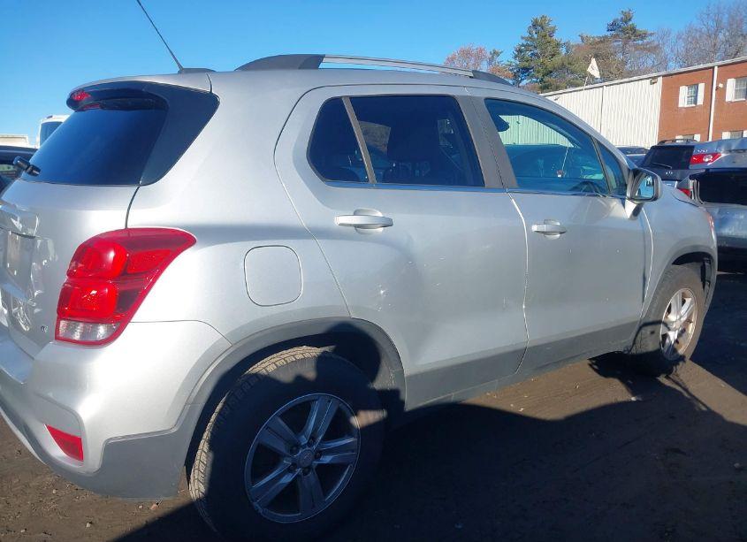 Photo 13 of 2017 Chevrolet Trax LT (VIN 3GNCJPSB9HL132858)