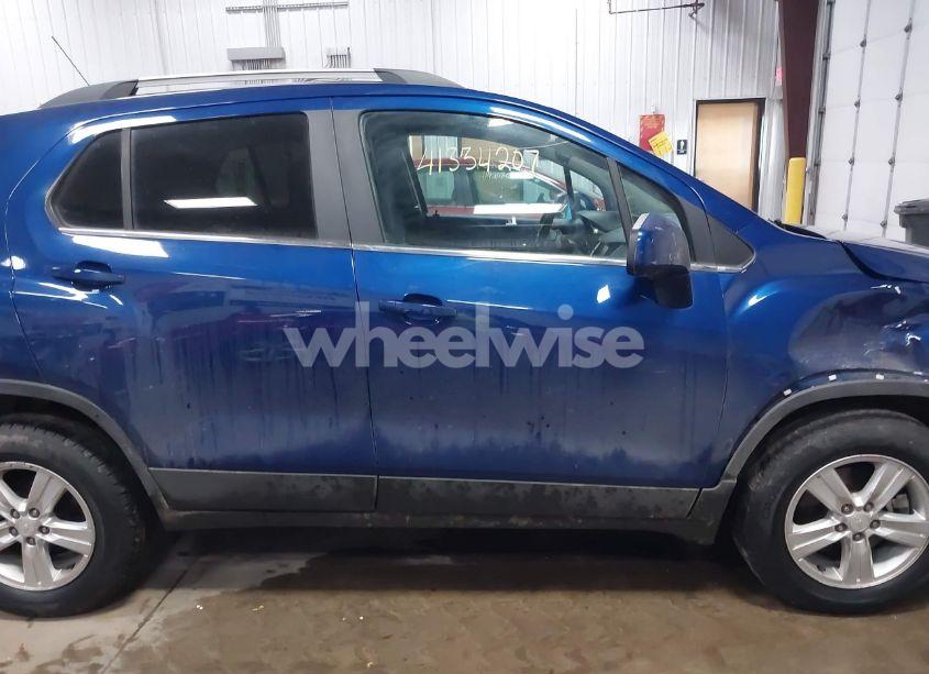 Photo 13 of 2017 Chevrolet Trax LT (VIN 3GNCJPSB9HL157386)