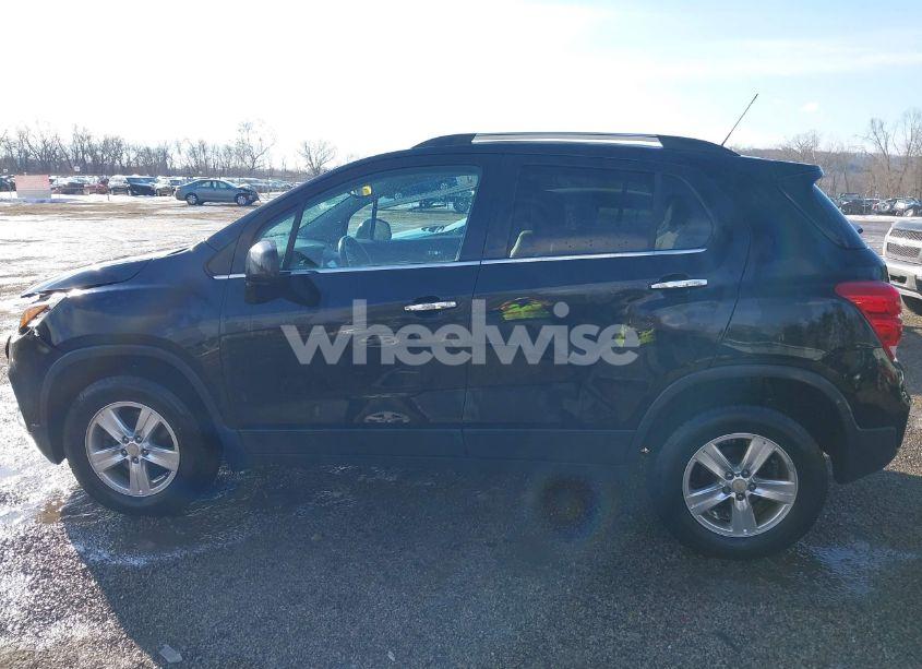 Photo 14 of 2017 Chevrolet Trax LT (VIN 3GNCJPSB9HL238016)