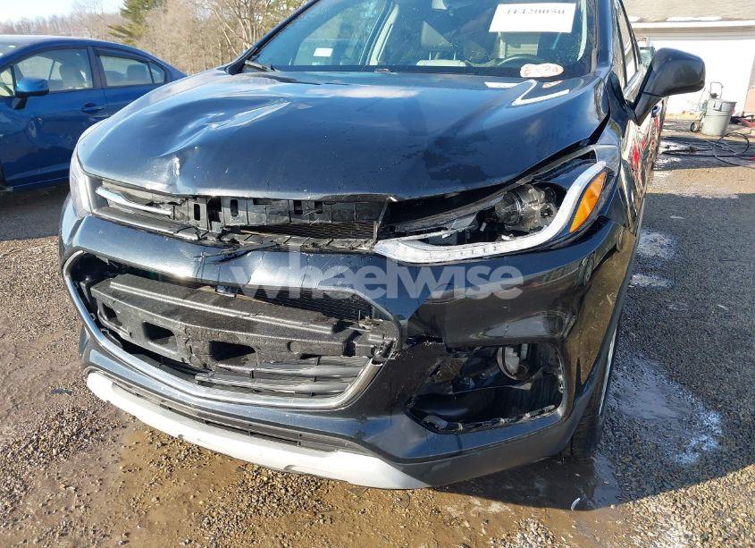 Photo 6 of 2017 Chevrolet Trax LT (VIN 3GNCJPSB9HL238016)