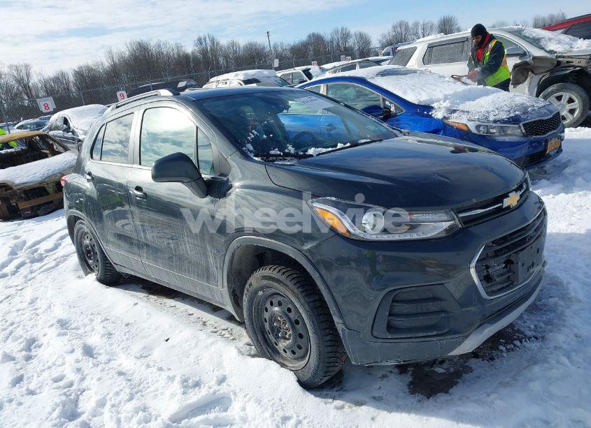 2017 Chevrolet Trax LT (VIN 3GNCJPSB9HL278340) main photo
