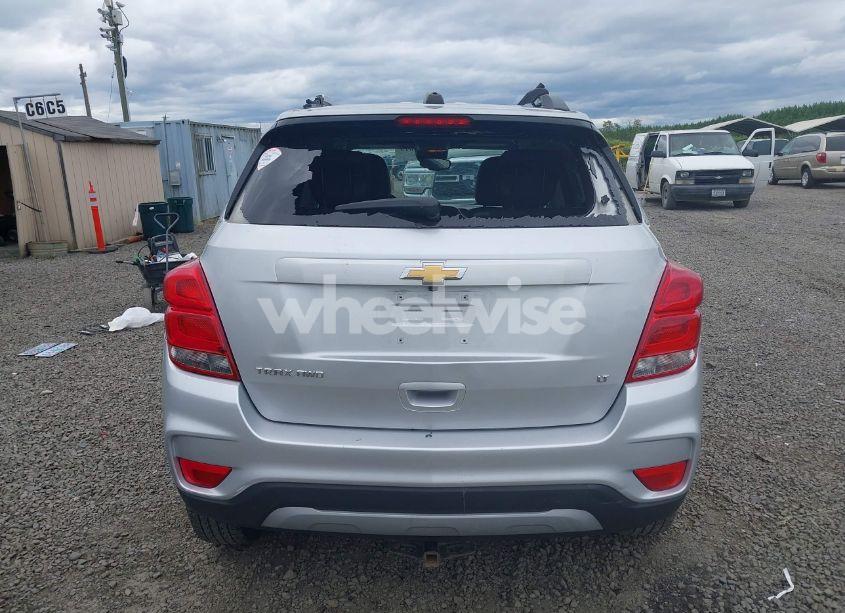 Photo 16 of 2017 Chevrolet Trax LT (VIN 3GNCJPSB9HL289449)