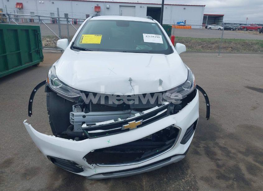 Photo 13 of 2018 Chevrolet Trax LT (VIN 3GNCJPSB9JL262760)