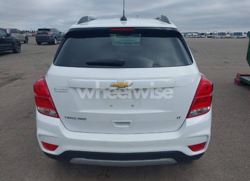 Photo 17 of 2018 Chevrolet Trax LT (VIN 3GNCJPSB9JL262760)
