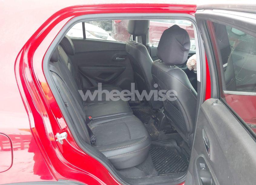 Photo 8 of 2018 Chevrolet Trax LT (VIN 3GNCJPSB9JL264525)