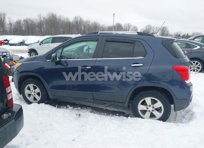 Photo 14 of 2018 Chevrolet Trax LT (VIN 3GNCJPSB9JL417453)