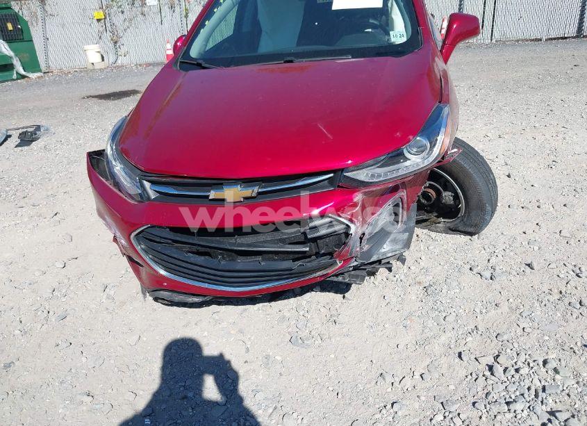 Photo 6 of 2019 Chevrolet Trax LT (VIN 3GNCJPSB9KL349608)