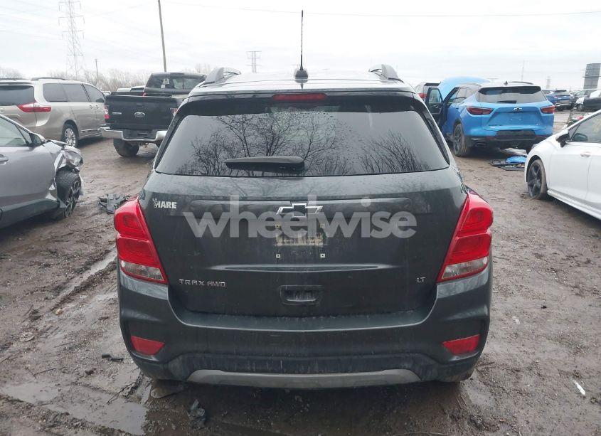 Photo 17 of 2019 Chevrolet Trax LT (VIN 3GNCJPSB9KL373732)
