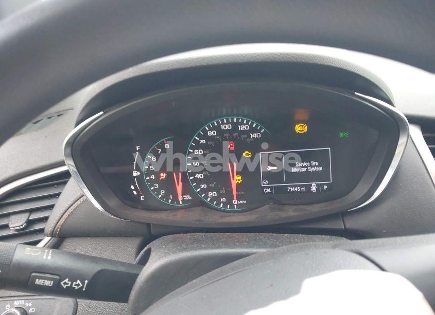 Photo 7 of 2020 Chevrolet Trax AWD LT (VIN 3GNCJPSB9LL155372)