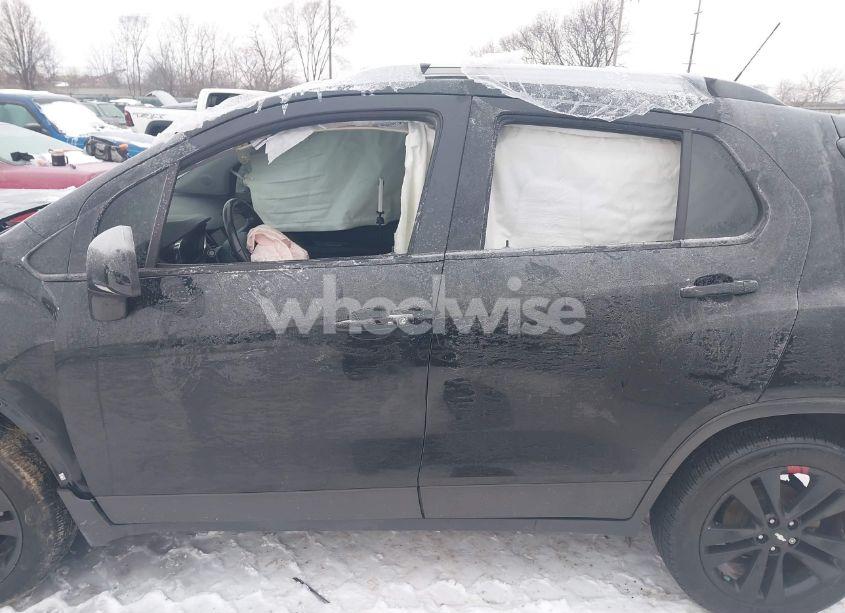 Photo 14 of 2020 Chevrolet Trax AWD LT (VIN 3GNCJPSB9LL223945)