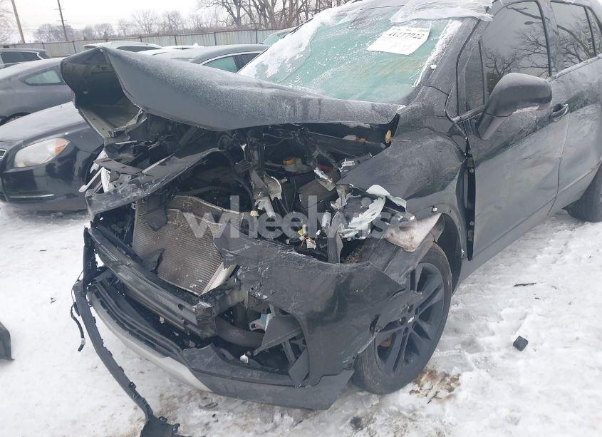 Photo 6 of 2020 Chevrolet Trax AWD LT (VIN 3GNCJPSB9LL223945)