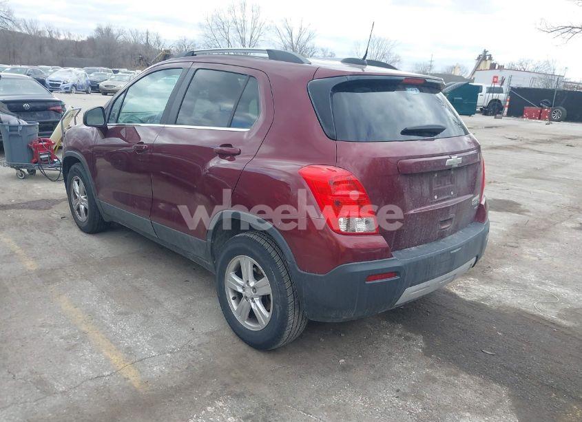 Photo 3 of 2016 Chevrolet Trax LT (VIN 3GNCJPSBXGL145097)