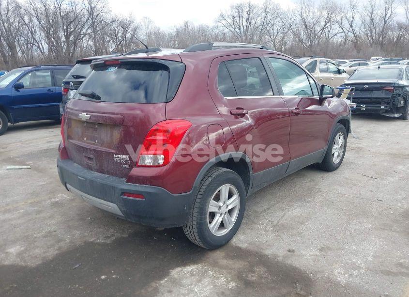 Photo 4 of 2016 Chevrolet Trax LT (VIN 3GNCJPSBXGL145097)