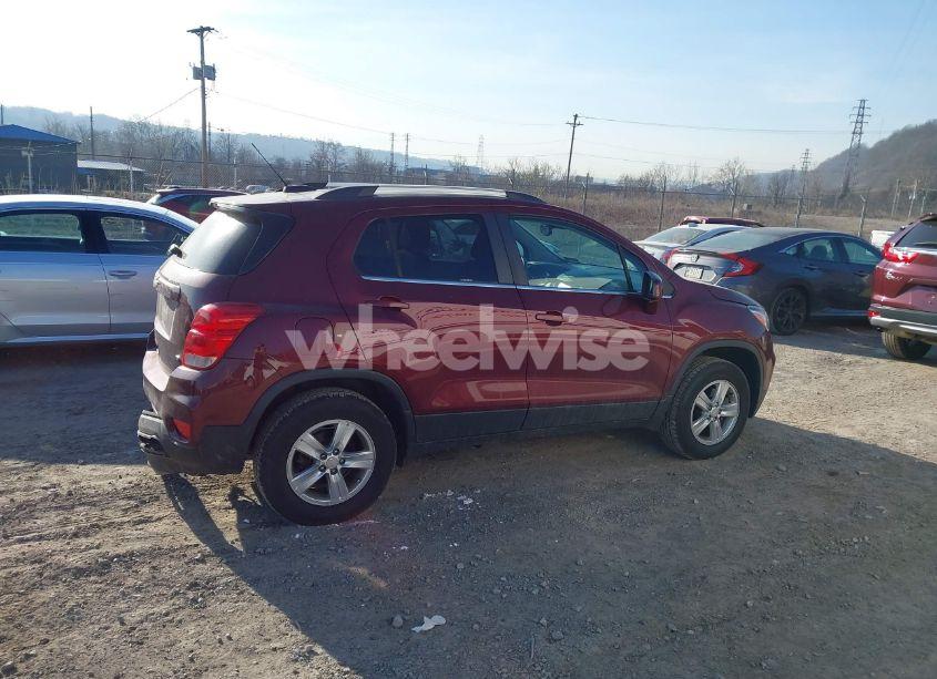 Photo 14 of 2017 Chevrolet Trax LT (VIN 3GNCJPSBXHL141097)