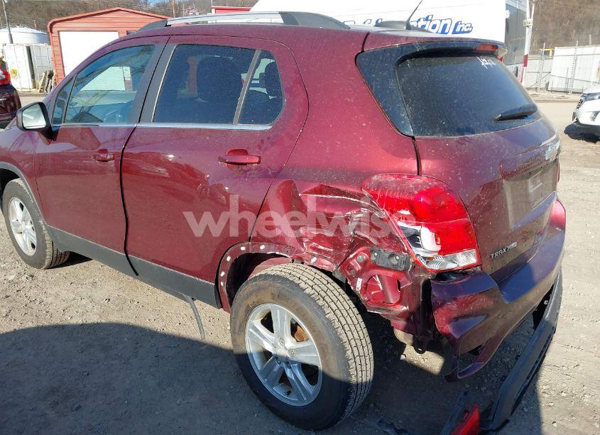 Photo 6 of 2017 Chevrolet Trax LT (VIN 3GNCJPSBXHL141097)