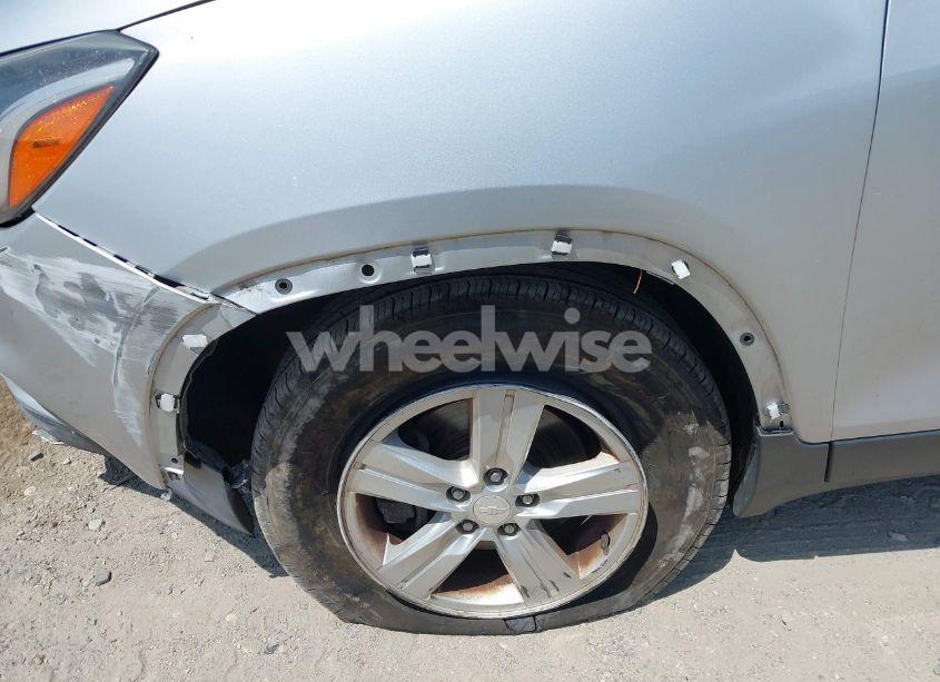 Photo 17 of 2017 Chevrolet Trax LT (VIN 3GNCJPSBXHL148504)