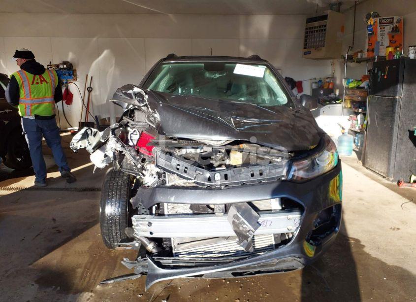 Photo 13 of 2017 Chevrolet Trax LT (VIN 3GNCJPSBXHL163410)