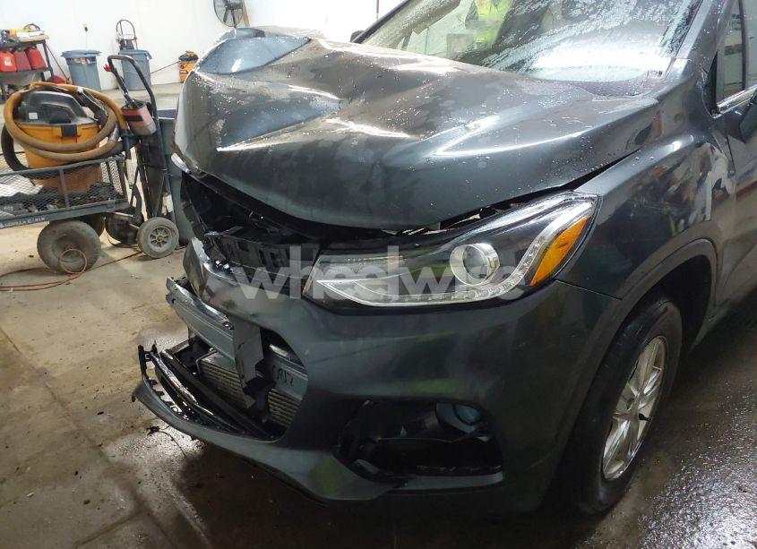 Photo 18 of 2017 Chevrolet Trax LT (VIN 3GNCJPSBXHL163410)