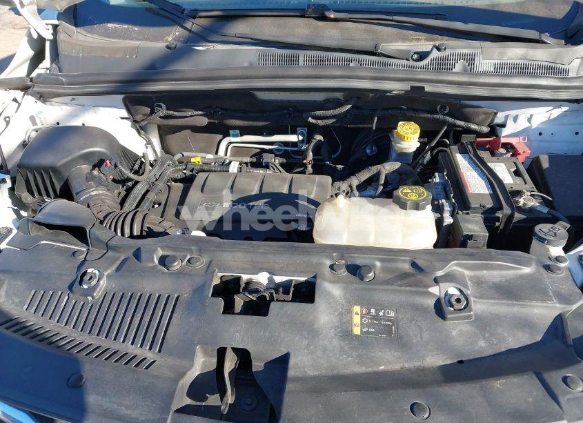 Photo 10 of 2017 Chevrolet Trax (VIN 3GNCJPSBXHL212802)