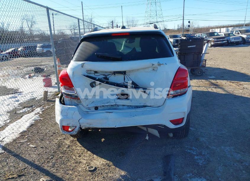 Photo 16 of 2017 Chevrolet Trax (VIN 3GNCJPSBXHL212802)