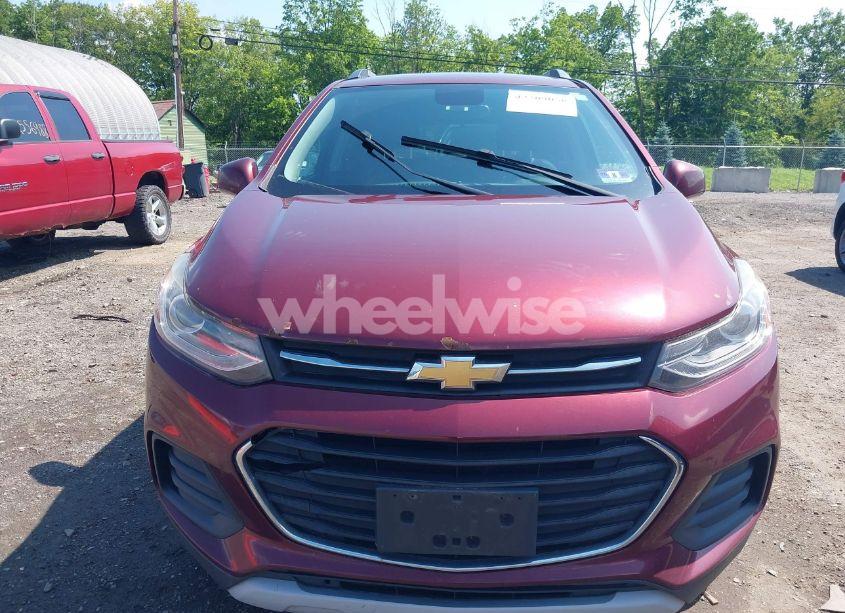 Photo 6 of 2017 Chevrolet Trax LT (VIN 3GNCJPSBXHL275544)