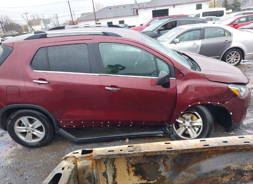 Photo 13 of 2017 Chevrolet Trax LT (VIN 3GNCJPSBXHL276371)