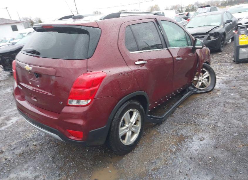 Photo 4 of 2017 Chevrolet Trax LT (VIN 3GNCJPSBXHL276371)