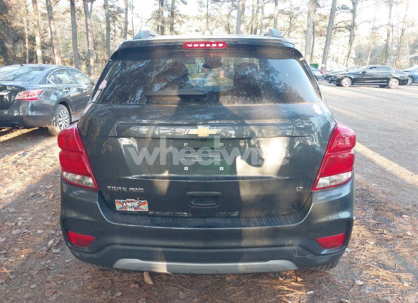 Photo 16 of 2018 Chevrolet Trax LT (VIN 3GNCJPSBXJL173215)