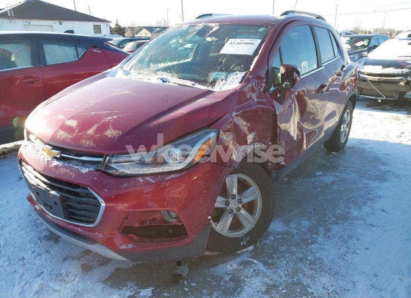 Photo 6 of 2018 Chevrolet Trax LT (VIN 3GNCJPSBXJL257597)