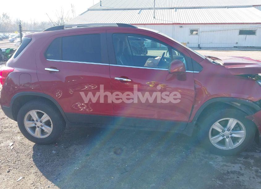 Photo 13 of 2020 Chevrolet Trax AWD LT (VIN 3GNCJPSBXLL150939)