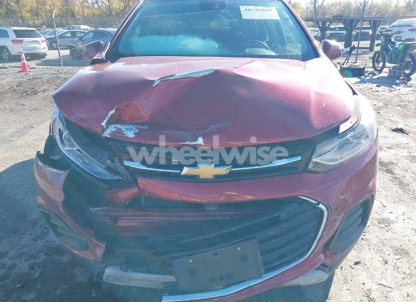 Photo 6 of 2020 Chevrolet Trax AWD LT (VIN 3GNCJPSBXLL150939)