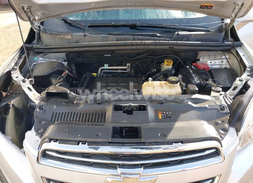 Photo 10 of 2015 Chevrolet Trax LT (VIN 3GNCJRSB0FL172030)