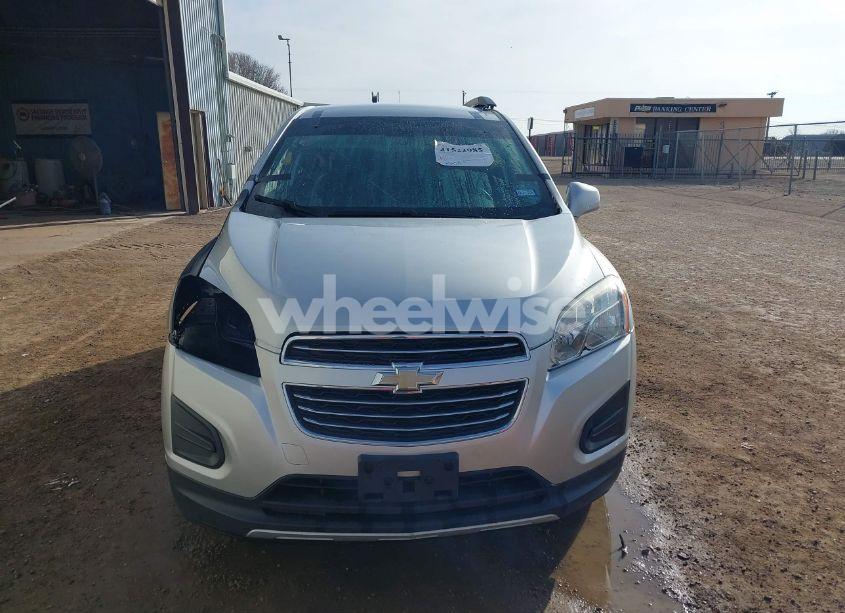 Photo 13 of 2015 Chevrolet Trax LT (VIN 3GNCJRSB0FL172030)