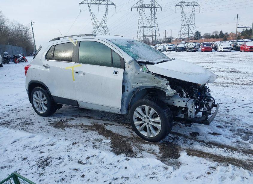 2017 Chevrolet Trax PREMIER (VIN 3GNCJRSB2HL251833) main photo