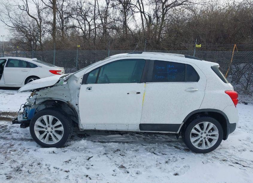 Photo 14 of 2017 Chevrolet Trax PREMIER (VIN 3GNCJRSB2HL251833)