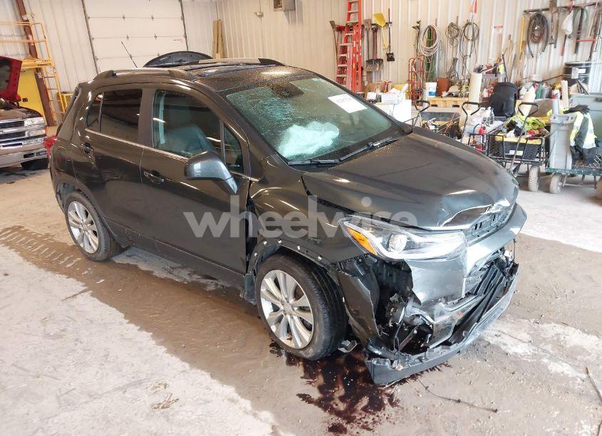 2020 Chevrolet Trax AWD PREMIER (VIN 3GNCJRSB2LL111354) main photo