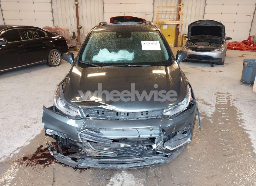 Photo 12 of 2020 Chevrolet Trax AWD PREMIER (VIN 3GNCJRSB2LL111354)