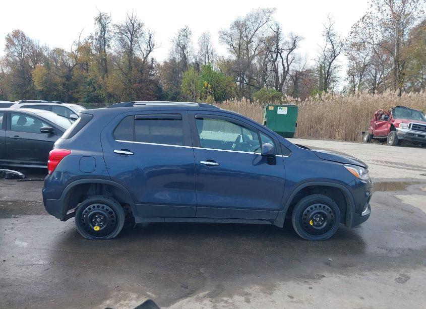 Photo 13 of 2018 Chevrolet Trax PREMIER (VIN 3GNCJRSB4JL316591)