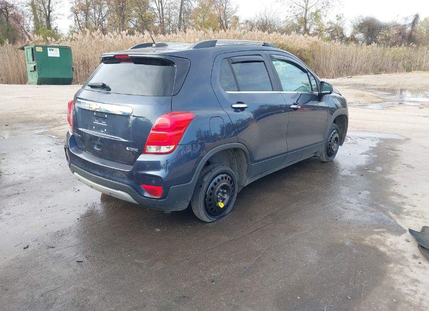 Photo 4 of 2018 Chevrolet Trax PREMIER (VIN 3GNCJRSB4JL316591)