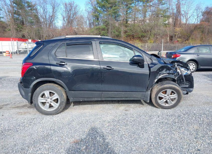Photo 13 of 2015 Chevrolet Trax LT (VIN 3GNCJRSB6FL252867)