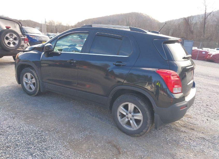 Photo 3 of 2015 Chevrolet Trax LT (VIN 3GNCJRSB6FL252867)