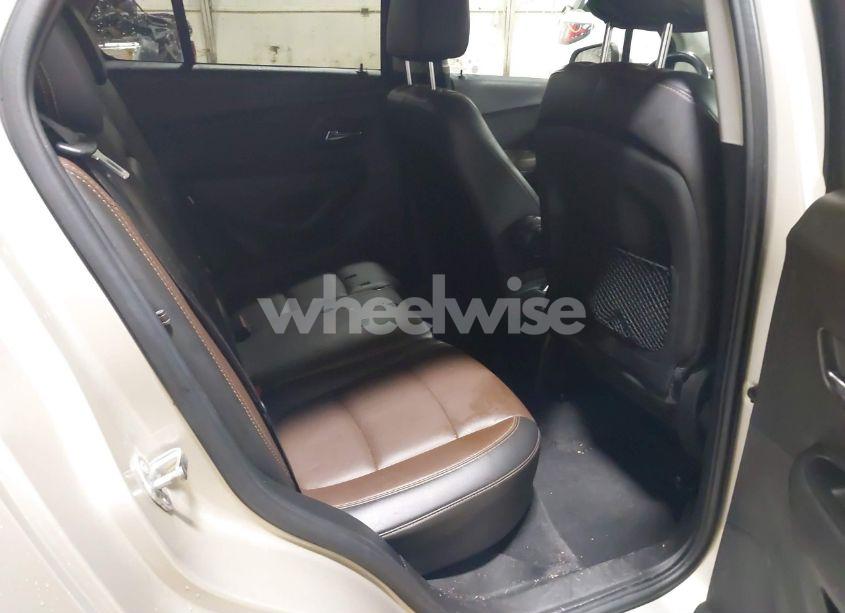 Photo 8 of 2016 Chevrolet Trax LTZ (VIN 3GNCJRSB7GL138510)