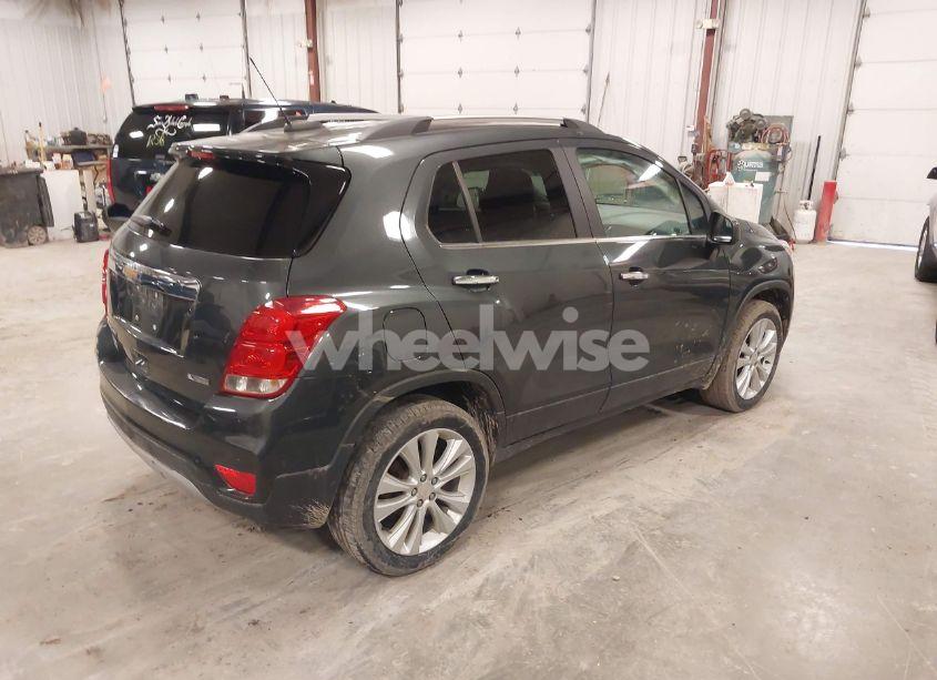 Photo 4 of 2017 Chevrolet Trax PREMIER (VIN 3GNCJRSB7HL287713)