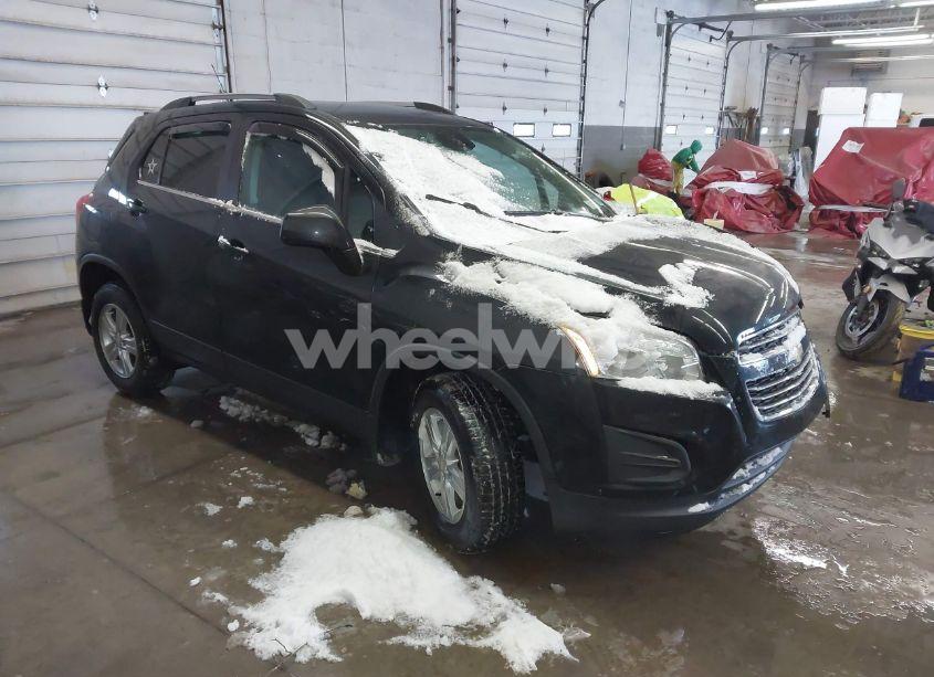 2015 Chevrolet Trax LT (VIN 3GNCJRSB8FL221488) main photo