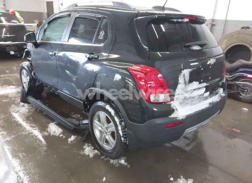 Photo 3 of 2015 Chevrolet Trax LT (VIN 3GNCJRSB8FL221488)