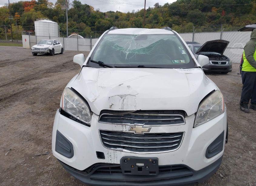Photo 12 of 2015 Chevrolet Trax LT (VIN 3GNCJRSB8FL229641)