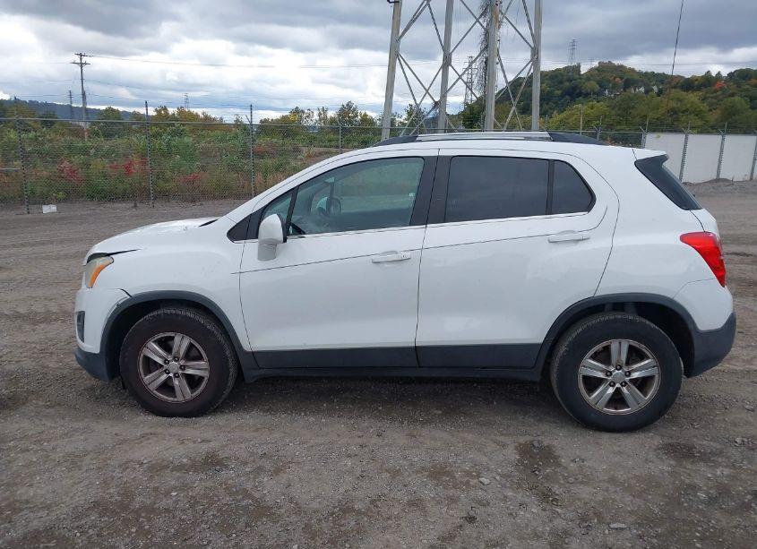 Photo 14 of 2015 Chevrolet Trax LT (VIN 3GNCJRSB8FL229641)